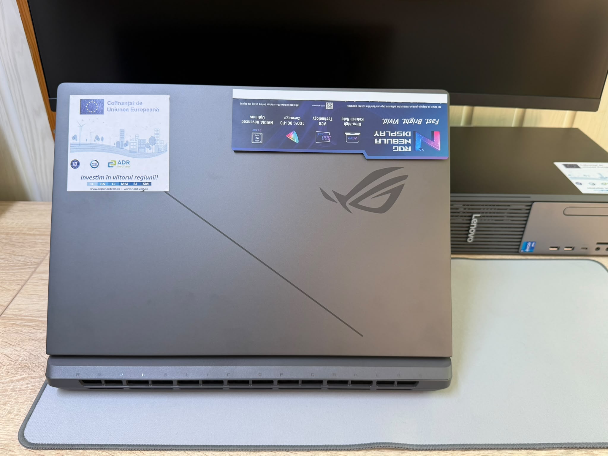 Laptop și echipamente IT achiziționate